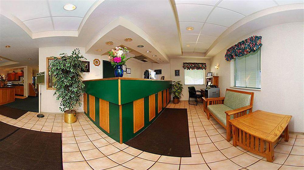 Quality Inn & Suites Ню Касъл Екстериор снимка