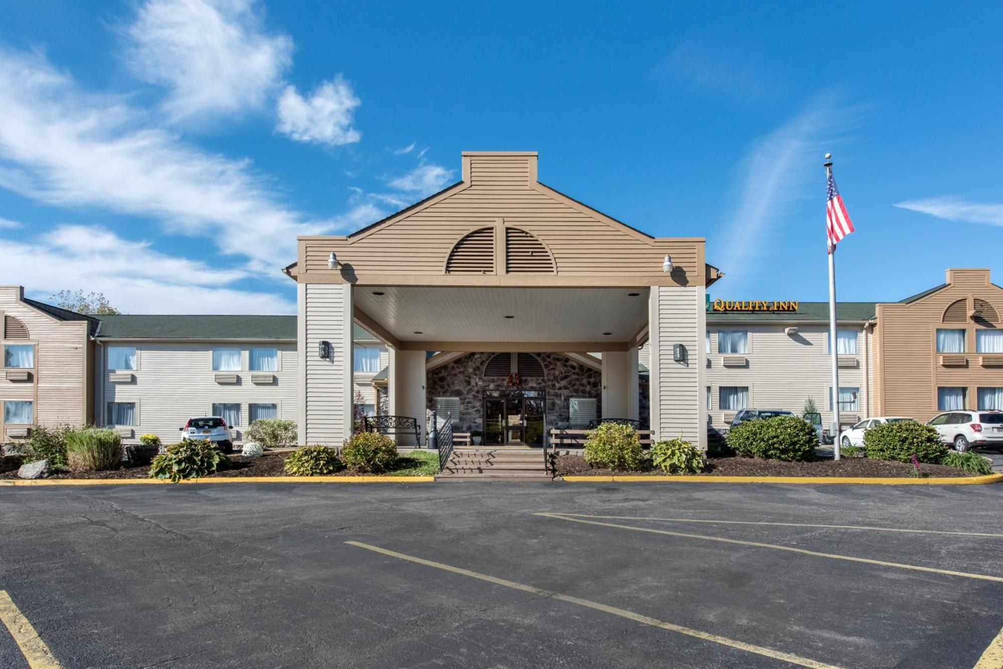 Quality Inn & Suites Ню Касъл Екстериор снимка