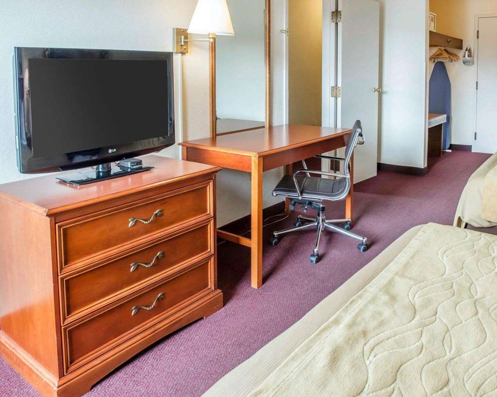 Quality Inn & Suites Ню Касъл Стая снимка