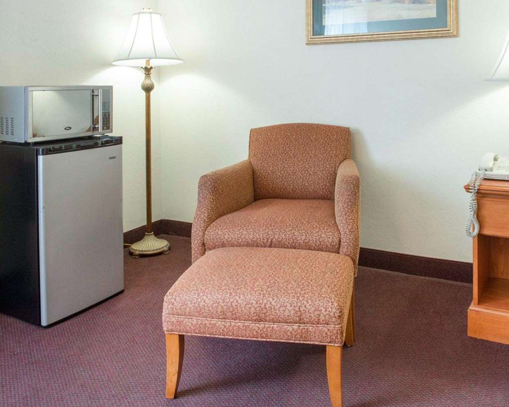 Quality Inn & Suites Ню Касъл Стая снимка