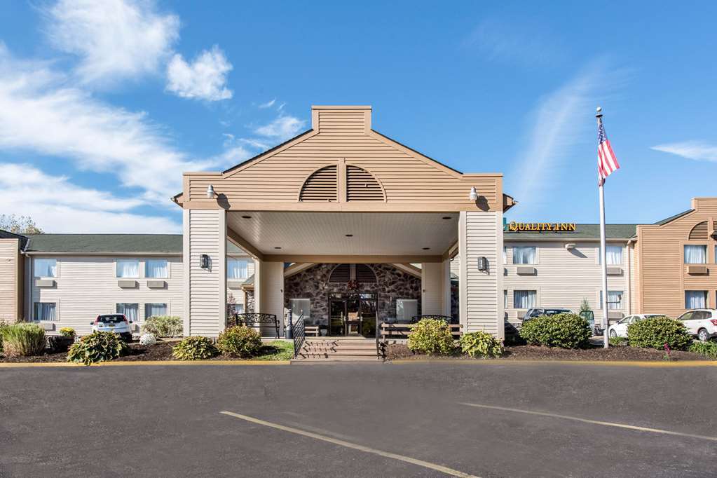 Quality Inn & Suites Ню Касъл Екстериор снимка